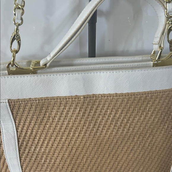 Olivia + Joy White and Tan Tote Bag - Picture 5 of 15